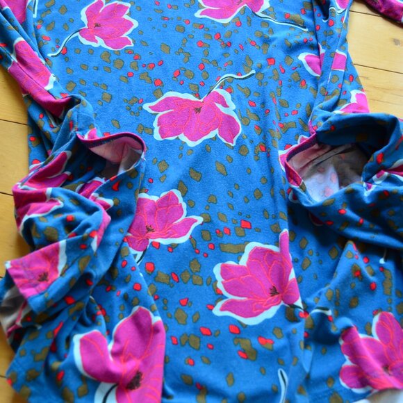 LOGO by Lori Goldstein Rayon 230 Floral Split Back Top Seaport Blue Size L - Picture 6 of 11